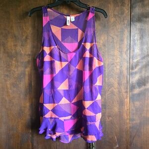 Route 66 Geometric Flowy Sheer Tank, XL